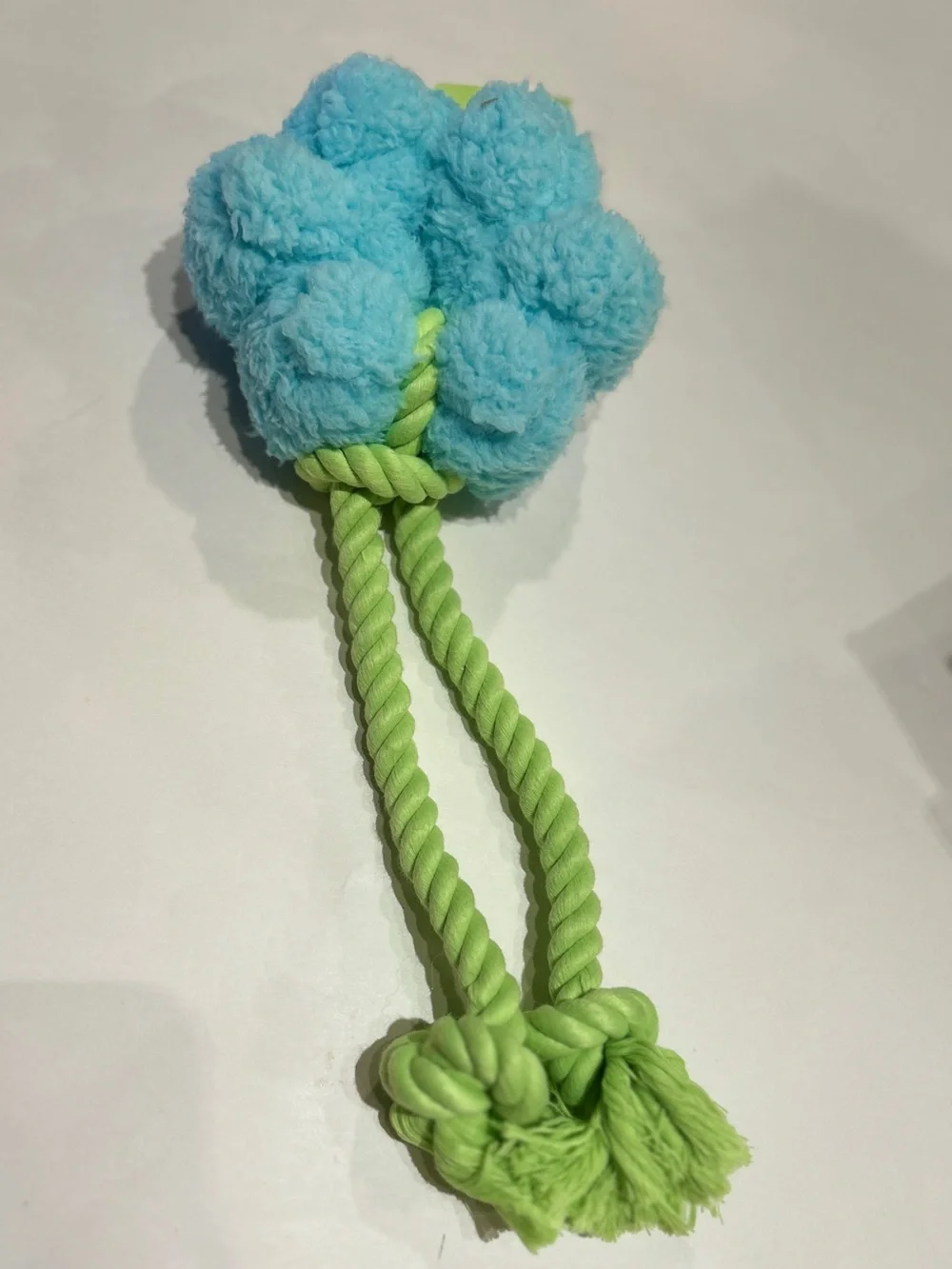 Plush Blue Pom Rope Dog Toy – Blue & Lime Green Keep your pup entertained nwt